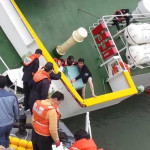 【画像】セウェル号の船長とかいう乗客を船内待機させて誰よりも真っ先に脱出したやつ・・・ thumbnail image