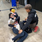 【画像】モータショーでコンパ嬢のスカート内を盗撮した弱者男性、捕まるwww thumbnail image